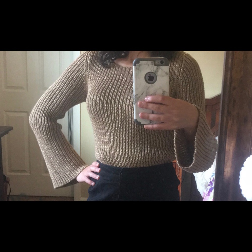 Shimmery Gold Top
